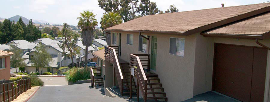 2 Bedroom Apartments. Private Garage or Carport. Laundry On-Site.